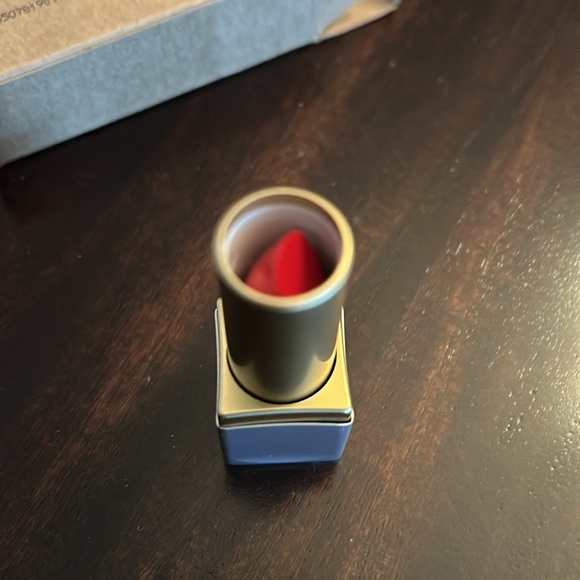 Elizabeth Arden "Red Door Red" Lipstick - Picture 6 of 6